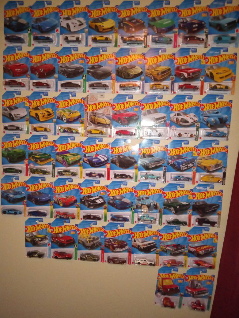 I have a massive hot Wheels Collection & 1:32 Scale Die Cast And Monster Trucks