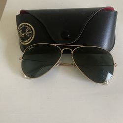 Ray-Ban Aviator Sunglasses Classic