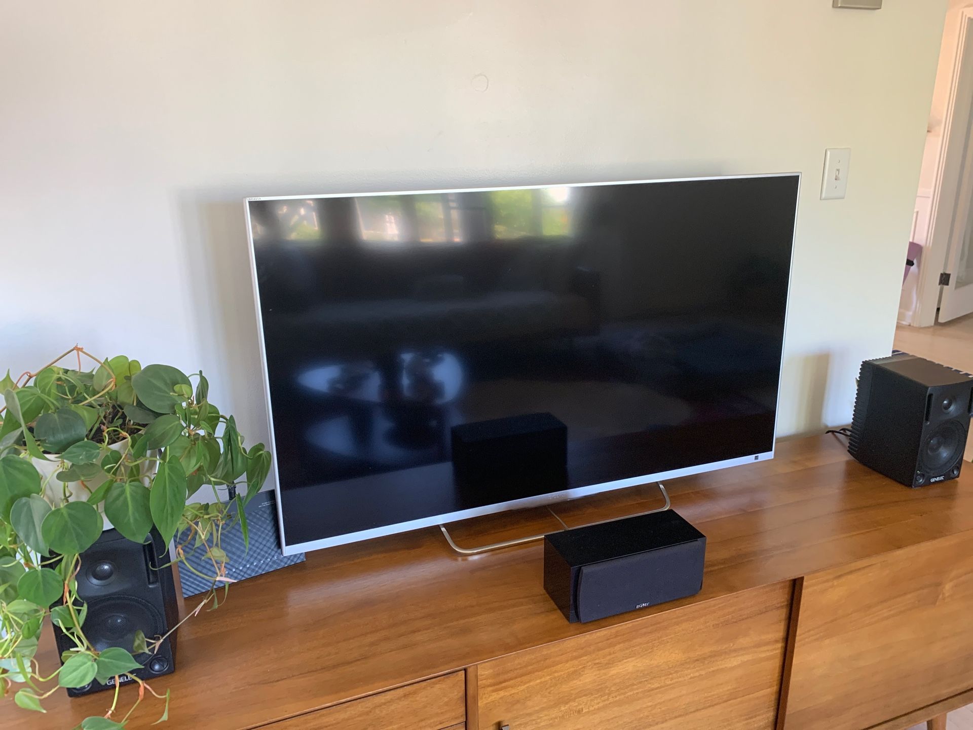 Sony Bravia 50” TV - KDL50W700B - perfect condition