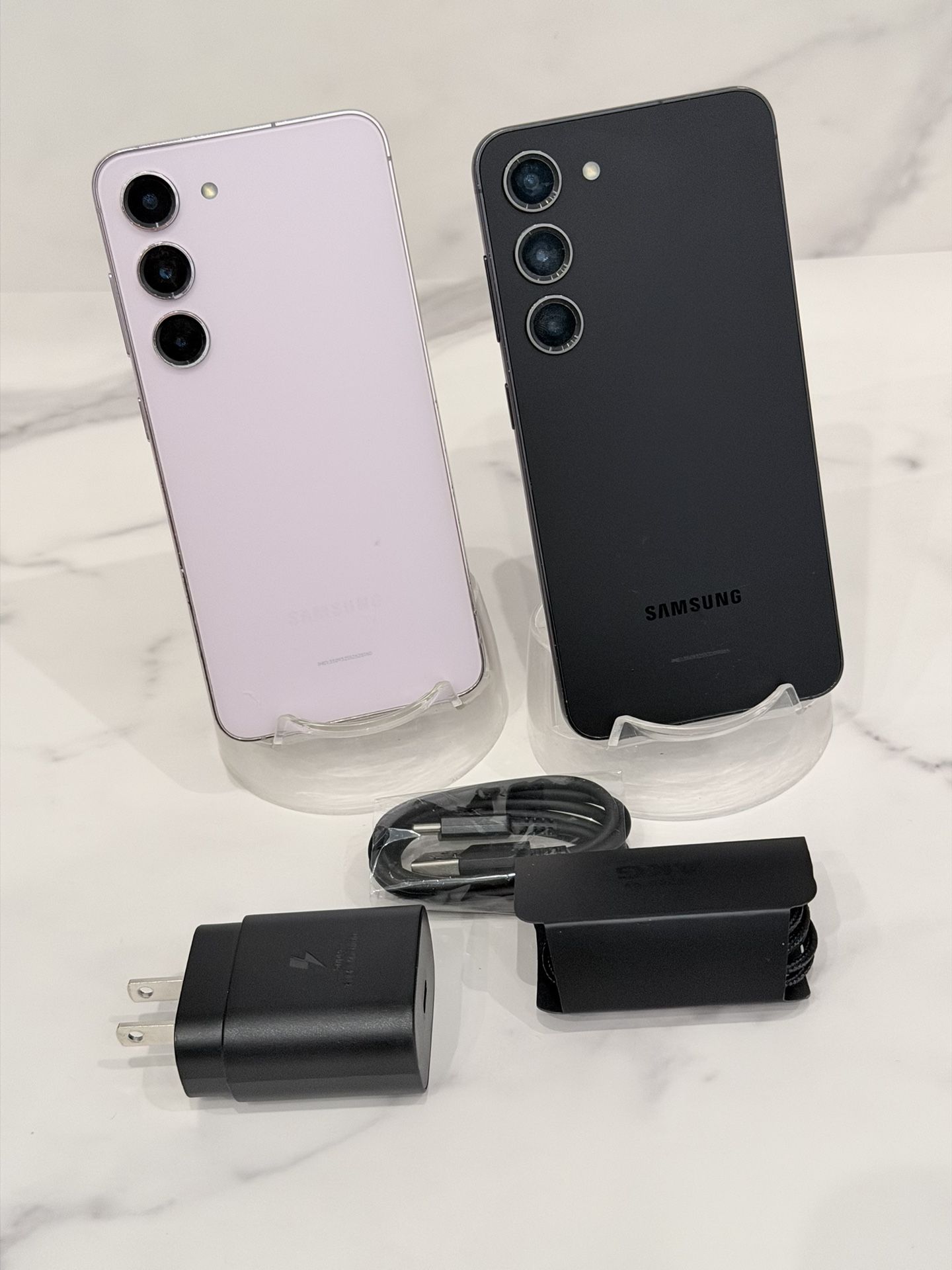 Samsung Galaxy S23 (128gb) Black / Purple UNLOCKED