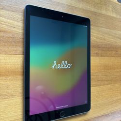 Apple iPad 6th Generation 128gb