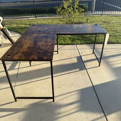 L-Shaped Corner Desk – Wood Top + Black Metal Frame