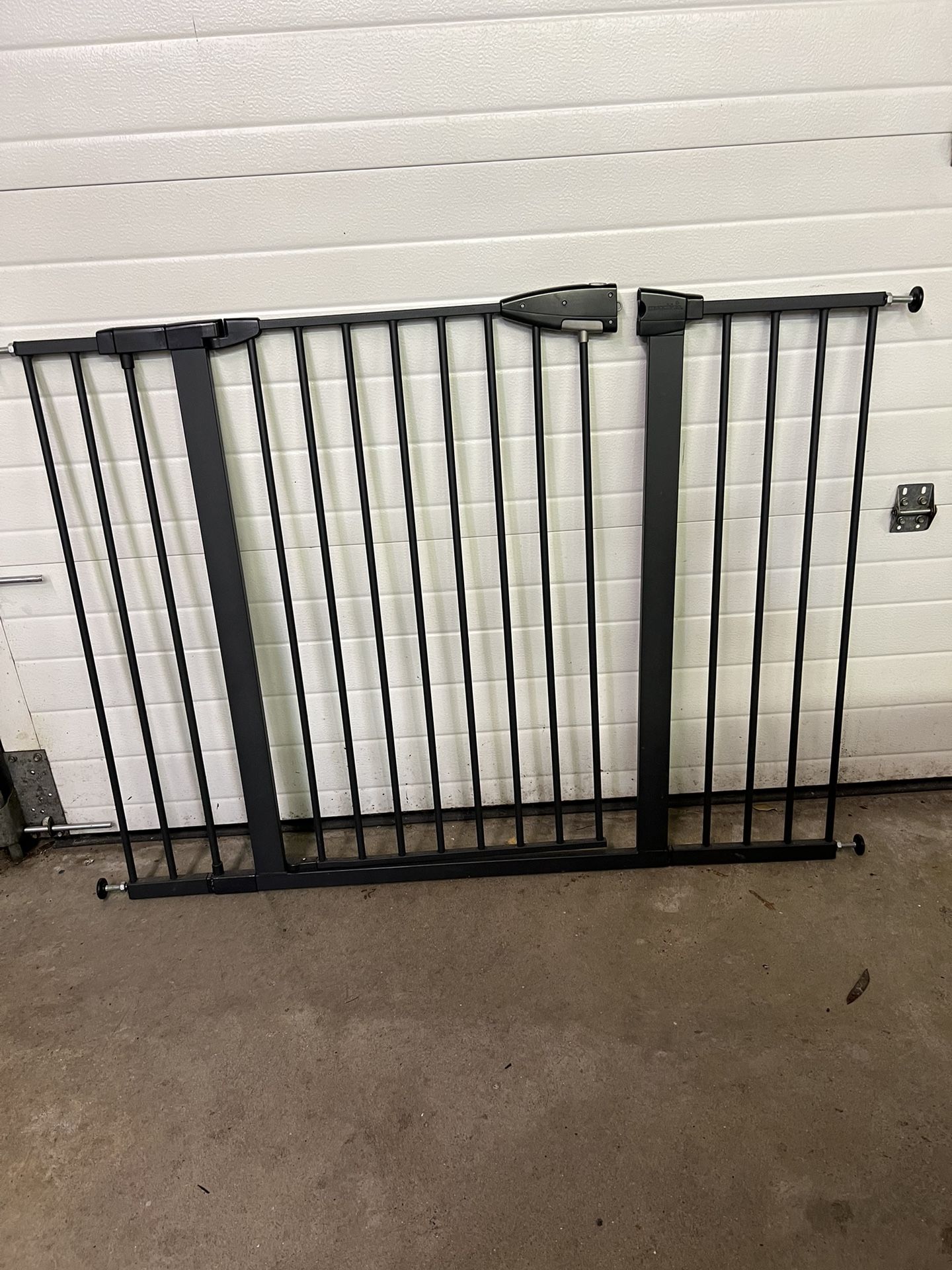 Munchkin Baby Gate