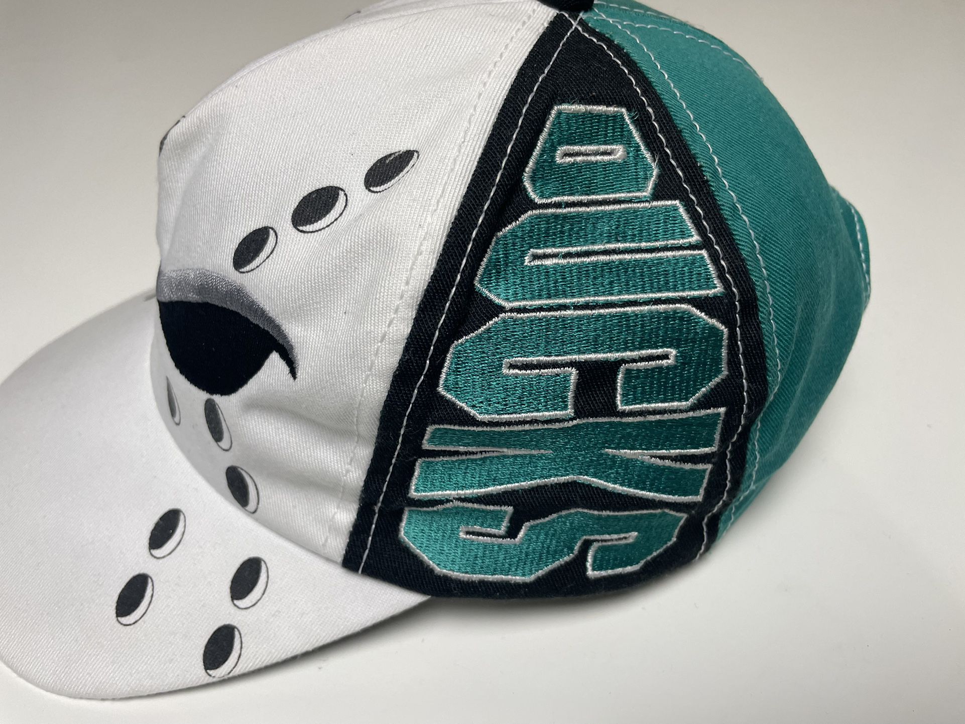 VIntage Anaheim Mighty Ducks Snapback Hat Competitor NHL Hockey Adjustable  Cap for Sale in San Ramon, CA - OfferUp