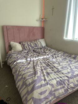 Queen bed with mattress