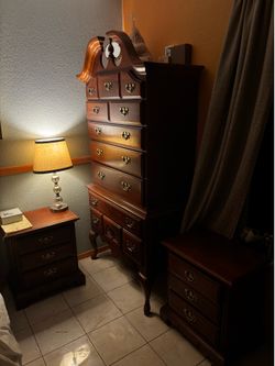 Wood bedroom set