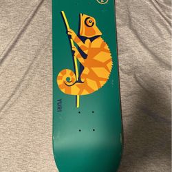 YURI ANIMALS R7 8.125 ALMOST SKATEBOARD DECK
