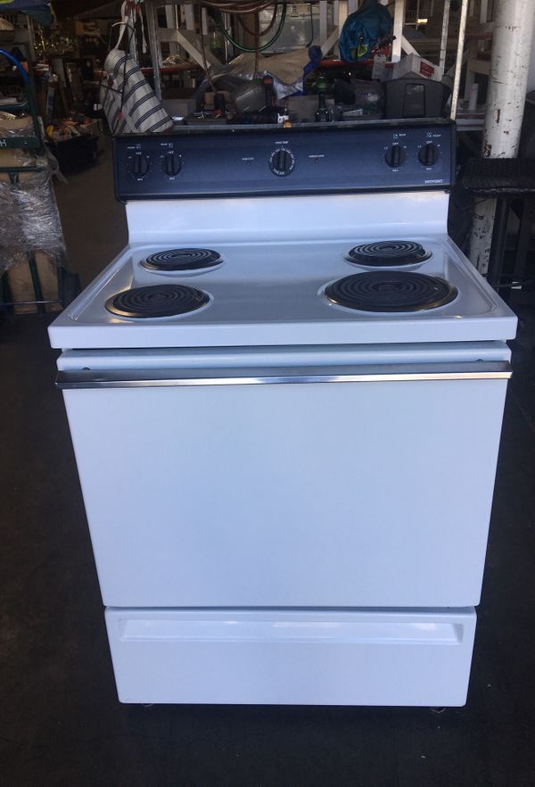 HOTPOINT ELECTRIC STOVE for Sale in Phoenix, AZ OfferUp