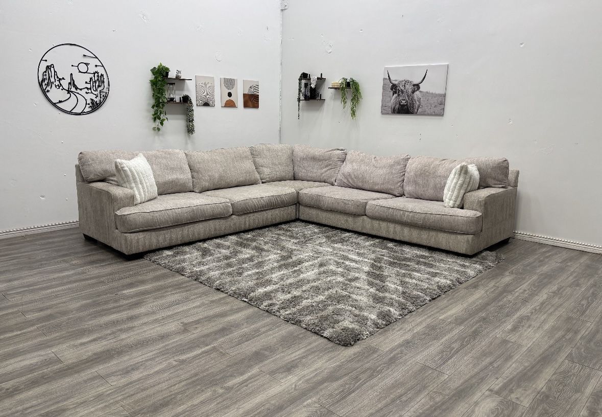 Rawcliff Sectional Couch - Free Delivery