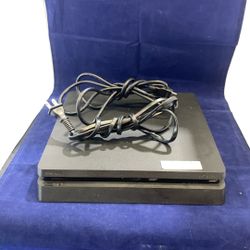 Play Station 4 Slim