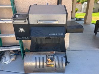 Pit Boss Platinum Laredo Pellet Grill