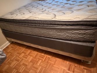 Queen size bed