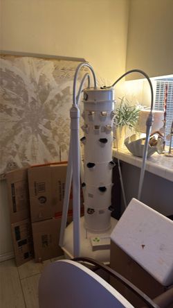 Moving Must Sell - $250 OBO Tower Garden with lights
