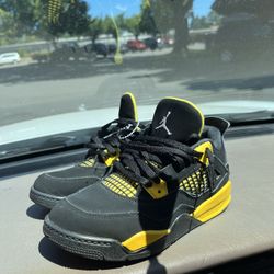 Jordan Retro 4’s 