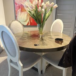 Beautiful table for sale four seats included