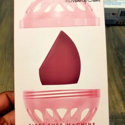The Sponge..makeup Applicator..machine Washable..brand New!