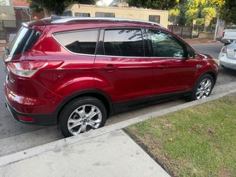 FORD ESCAPE TITANIUM