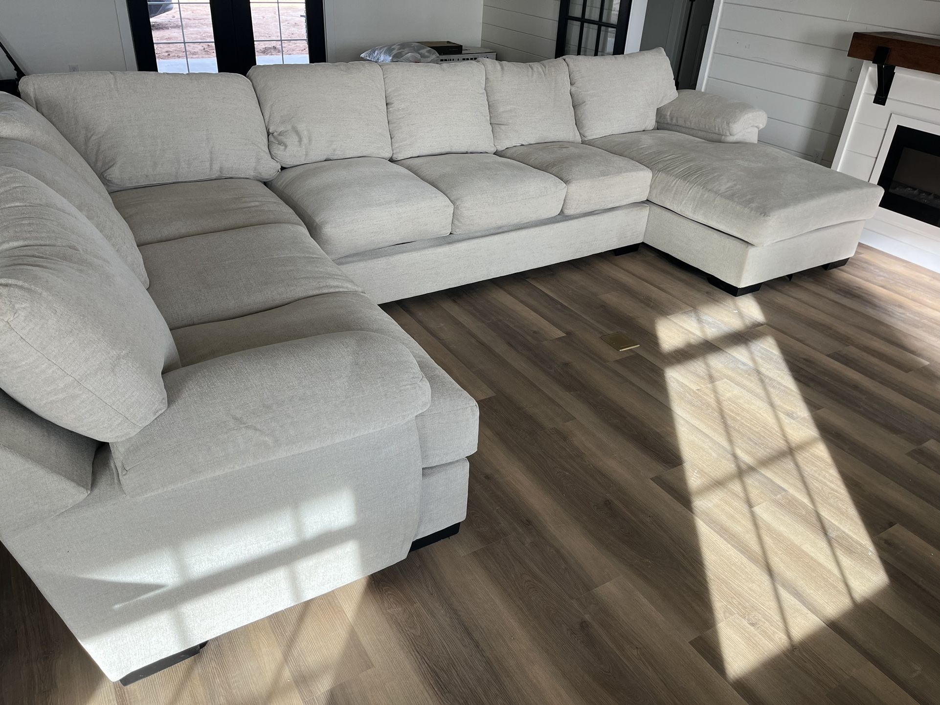 Cream Sofa With Chaise