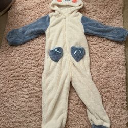 Cinnamoroll costume. Kids size 8-10.
