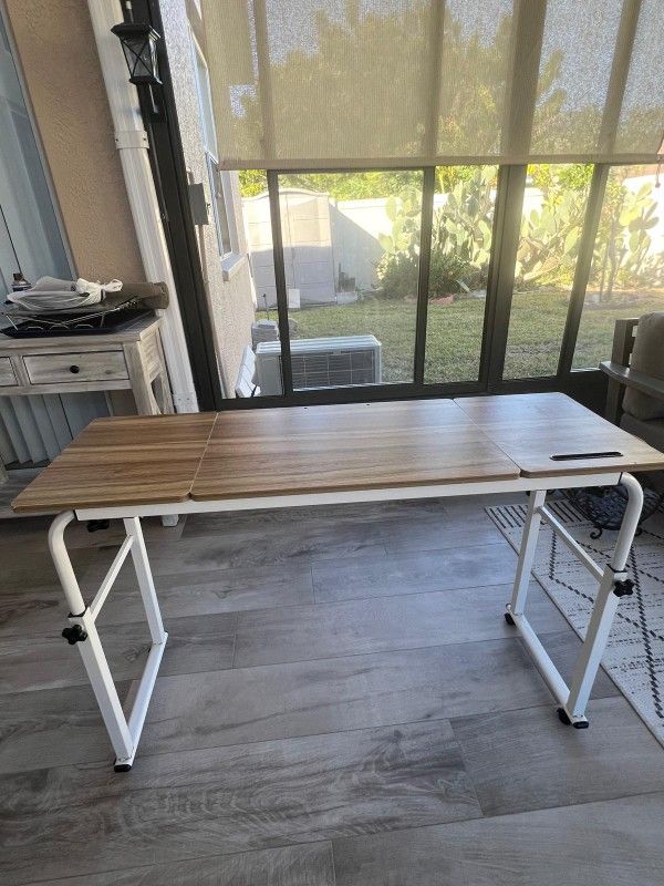 Height Adjustable Crafts Table 