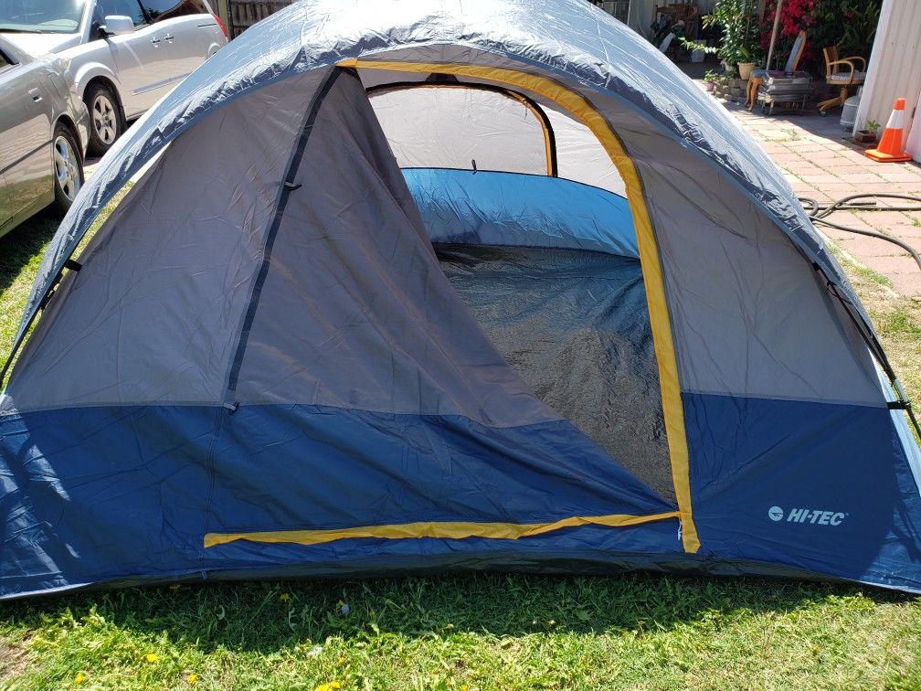 Hi-Tec Pathfinder 9 Dome Tent