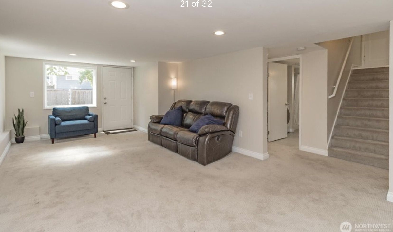 Leather Sofa (Electric Reclining)