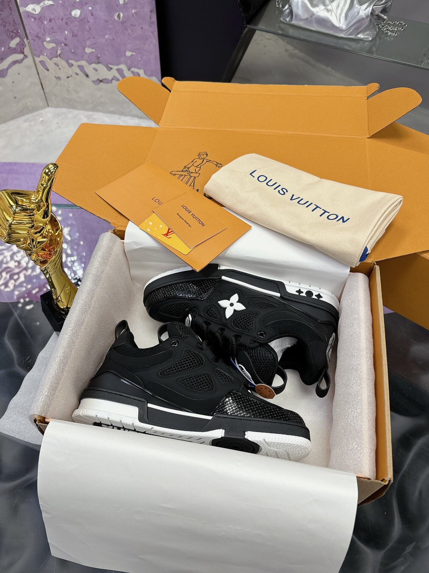 Louis Vuitton Men’s Sneaker With Box 2025 New