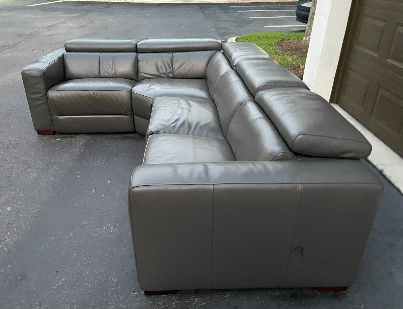 Couch/Sofa Sectional - Recliners - Gray - Macy’s - Delivery Available 🚛