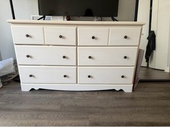 White 6 drawer dresser