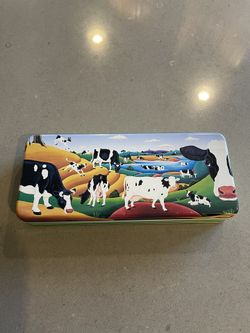 J. Liber Decorative cow themed rectangle tin box