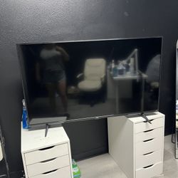 TCL ROKU 55 INCH TV