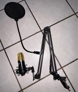 Studio Microphone - Brand New/Never Used