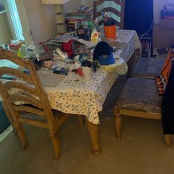 Dining Room Table 4 Chairs 