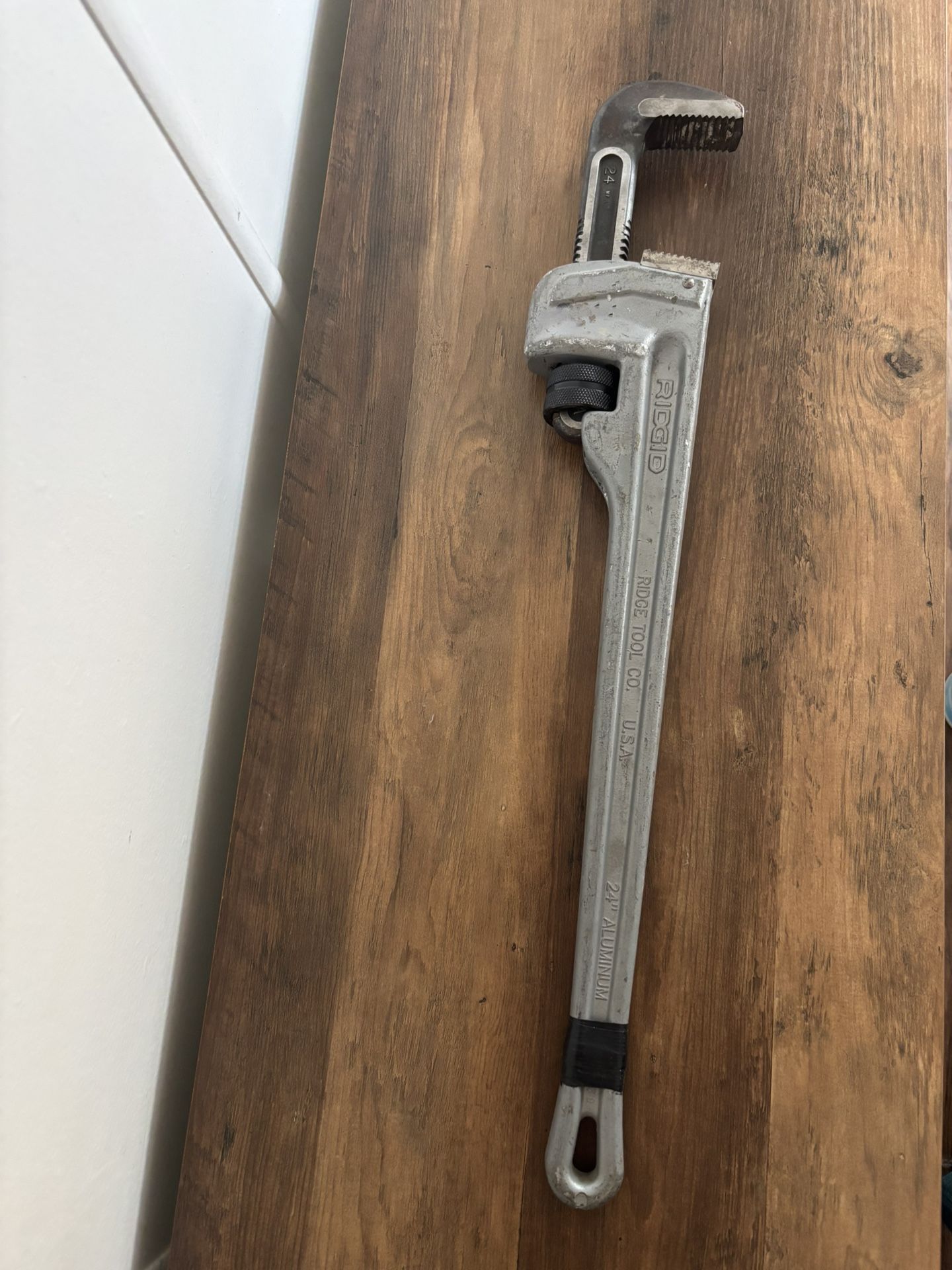 24 Inch Rigid Aluminum Pipe Wrench 