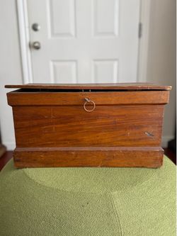 Vintage Wooden Storage Chest/ Keepsake Box