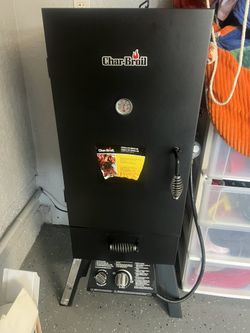 The Char‑Broil® Vertical Gas Smoker