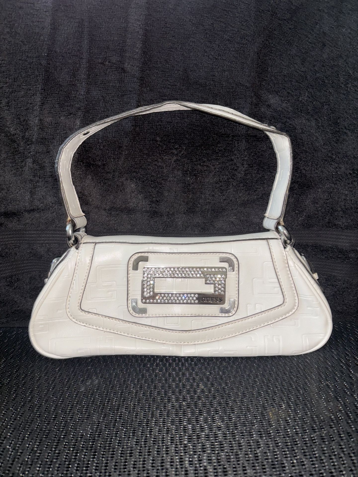 White Guess Purse With Bedazzled Emblem