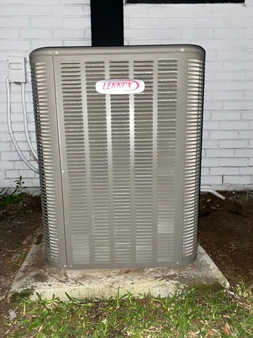 CONDENSER BRAND LENNOX 5 TONS 15 SEER 454B WITH INSTALLATION INCLUDED