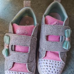 Kids Light Up Gem Shoes With Bow On The Side
