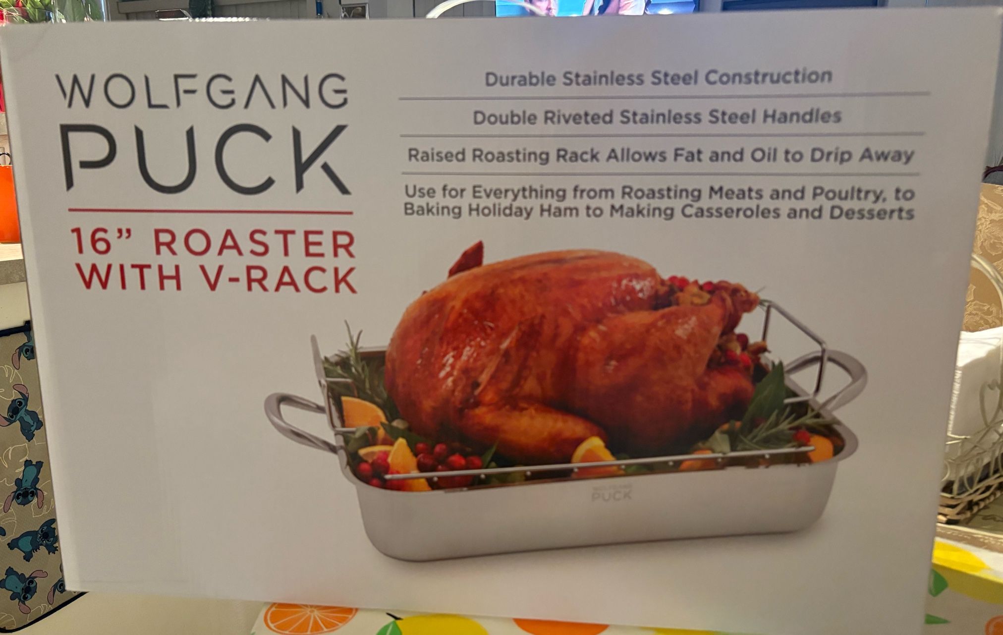16’ Roasting Pan Wolfgang puck with the rack new in the box