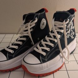Hi-Top Converse Uni  size 9 