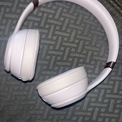 Solo 4 Beat Headphones 