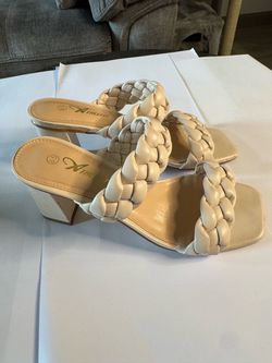 Women’s shoes