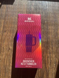 Stanley Valentine’s Day Quencher H2.O FlowState™ Tumbler | 30 OZ - Berry