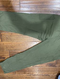 Olive green nurse pants men’s M