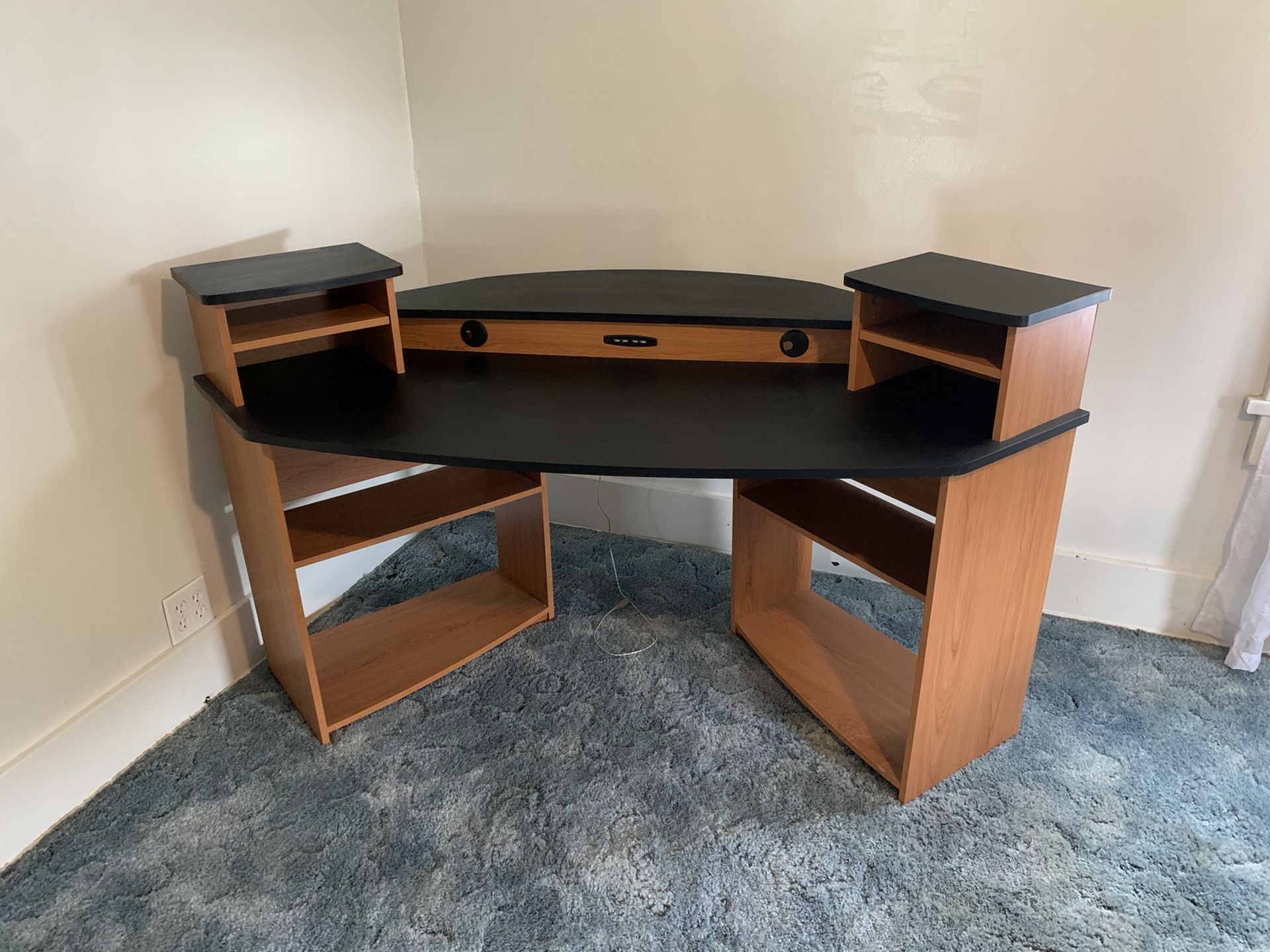 Corner Desk