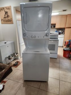 GE 27 Stackable Natural Gas Dryer