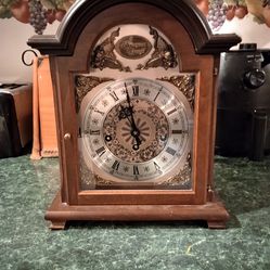 Vintage hamilton mantle clock