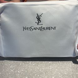 YvesSaintLaurent Hand Bag (Black)