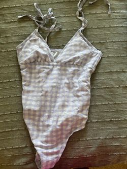 Xs bathing suit